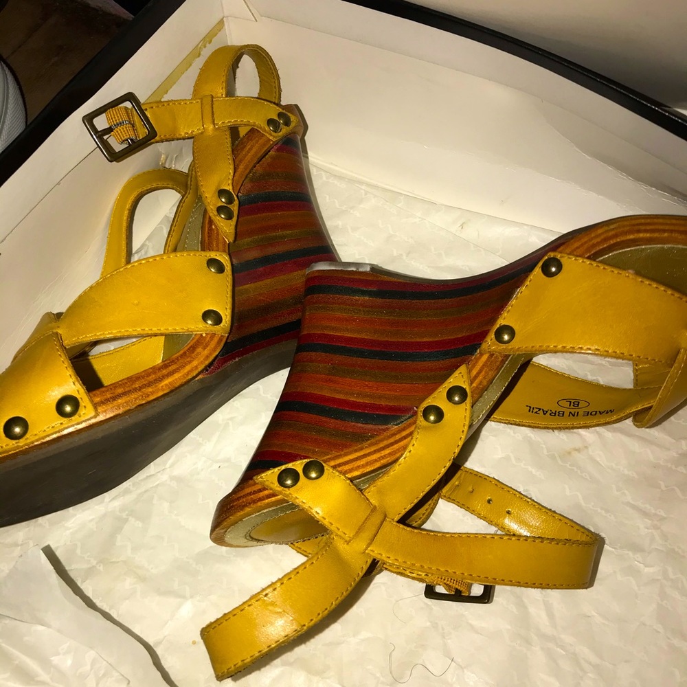 Wedge Sandals!